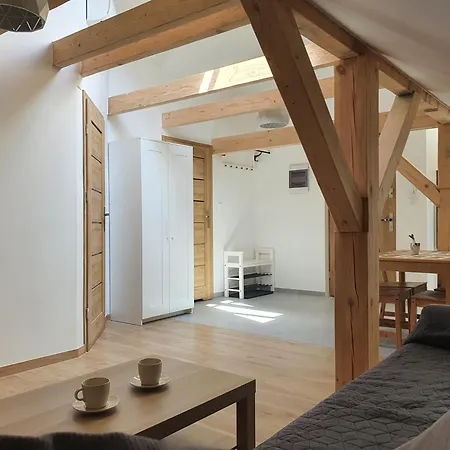 Arinea Poddasze アパート ウェバ