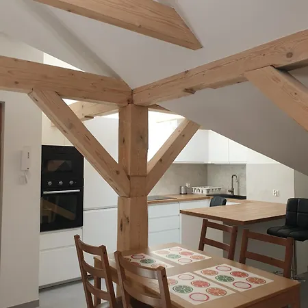 Arinea Poddasze アパート ウェバ