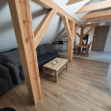 Arinea Poddasze アパート