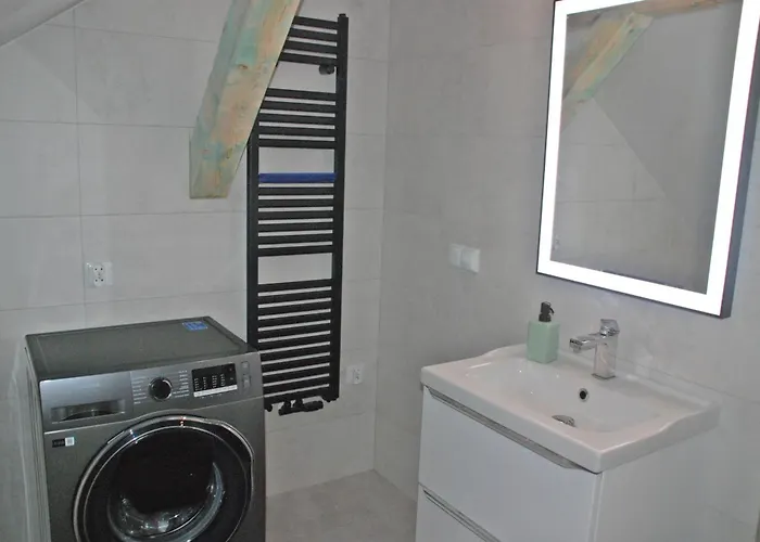 Arinea Poddasze 公寓 莱鲍