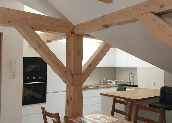 Arinea Poddasze 公寓 莱鲍