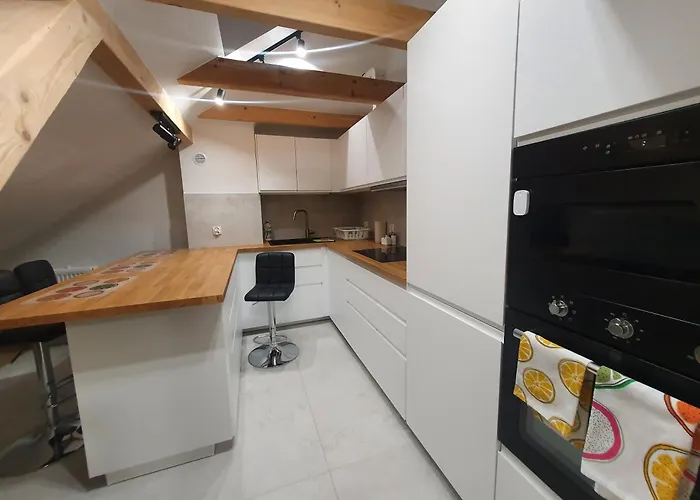 Arinea Poddasze 公寓