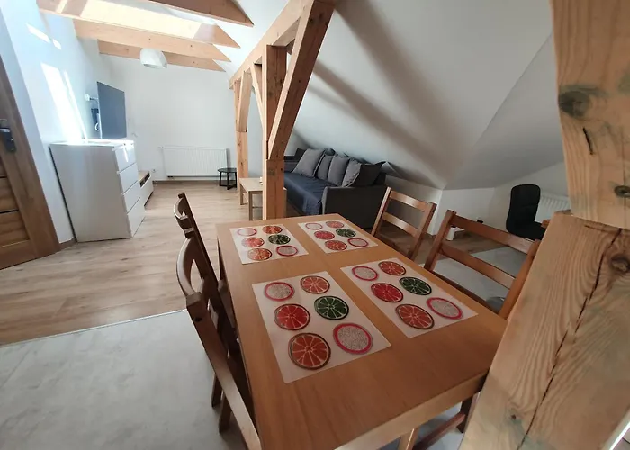 公寓 Arinea Poddasze *